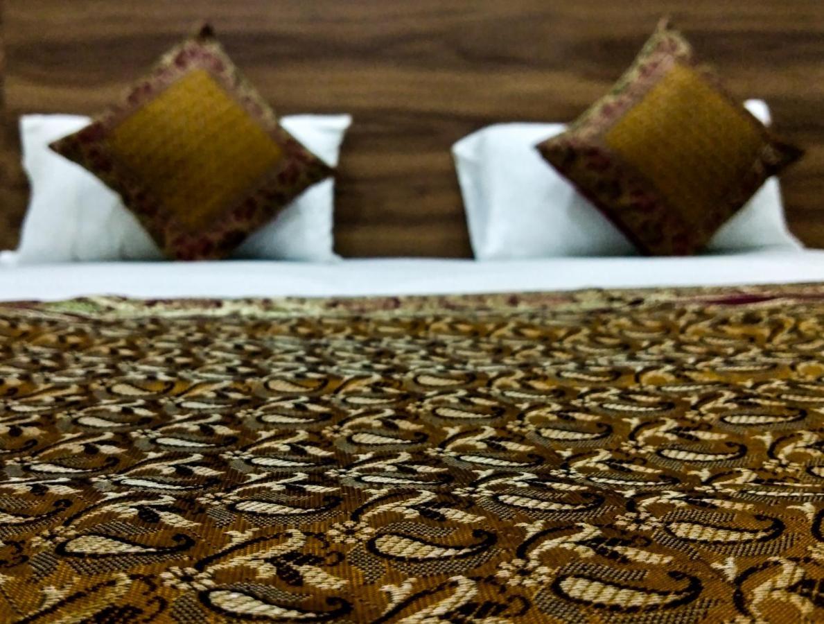 Ajay Guest House Βαρανάσι Εξωτερικό φωτογραφία