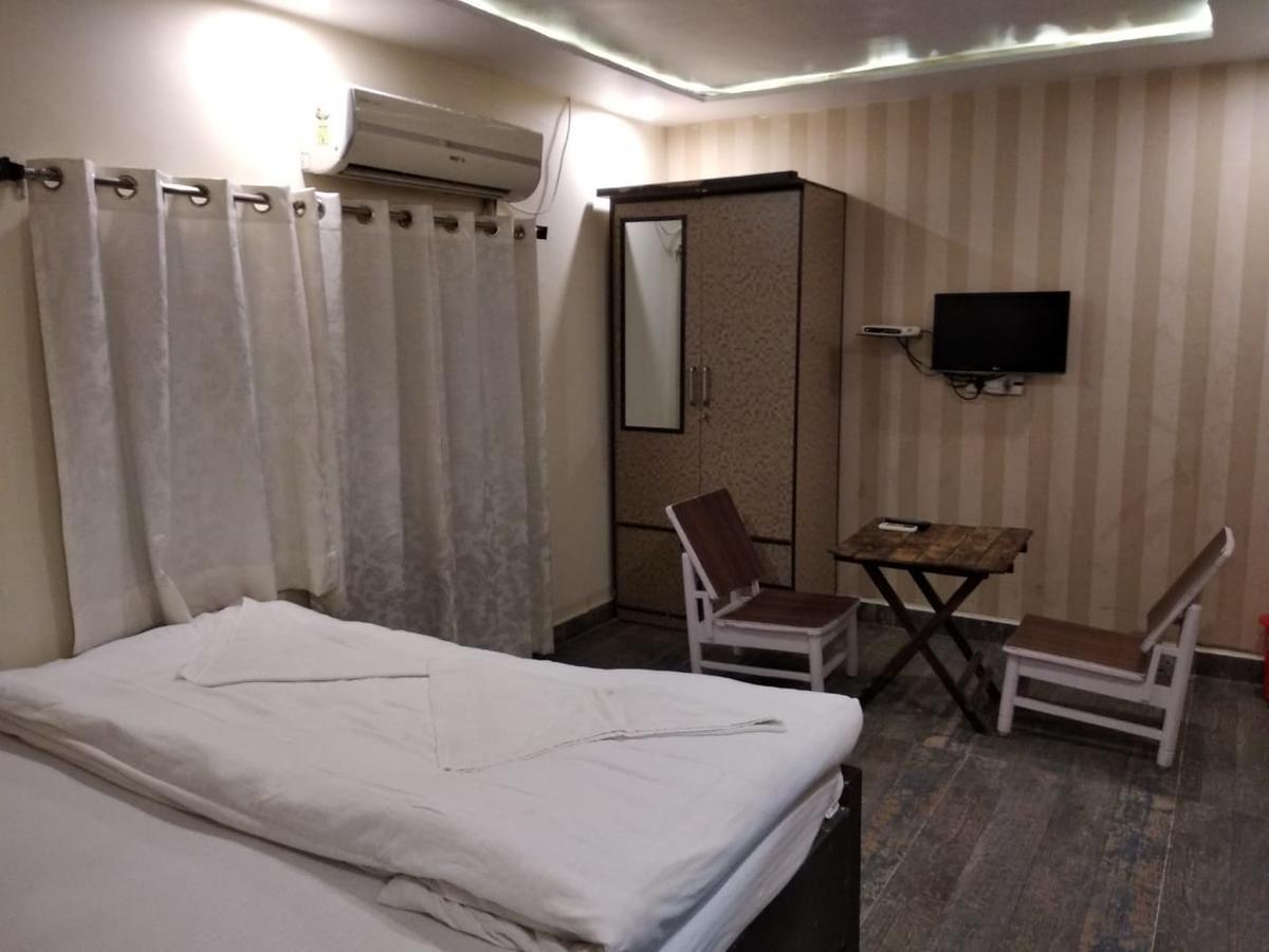Ajay Guest House Βαρανάσι Εξωτερικό φωτογραφία