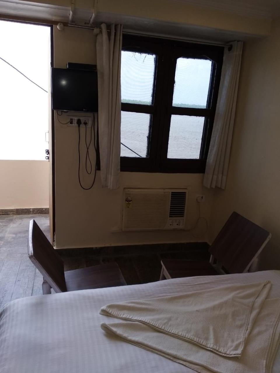 Ajay Guest House Βαρανάσι Εξωτερικό φωτογραφία