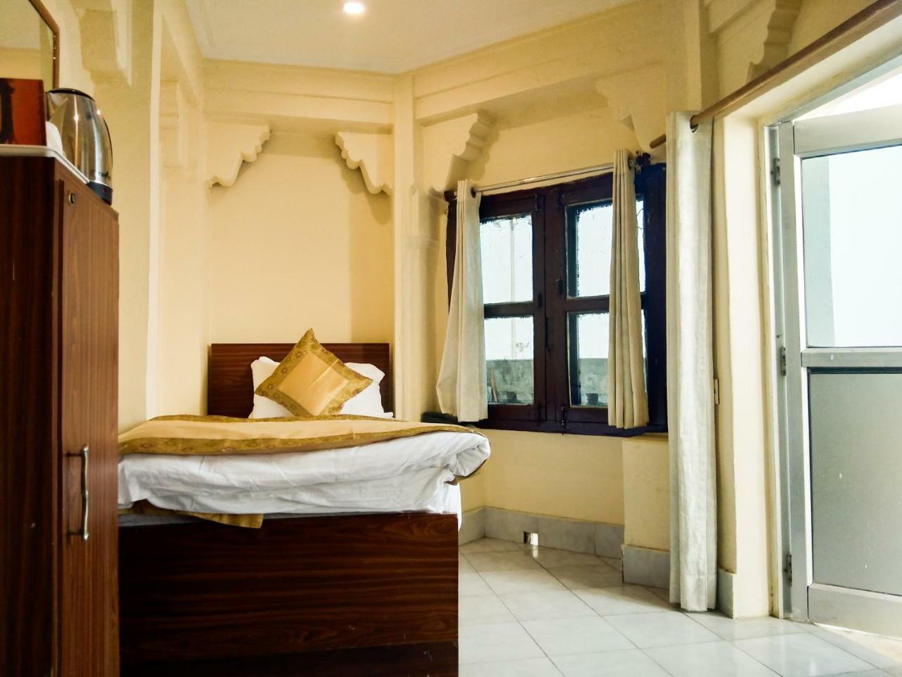 Ajay Guest House Βαρανάσι Εξωτερικό φωτογραφία